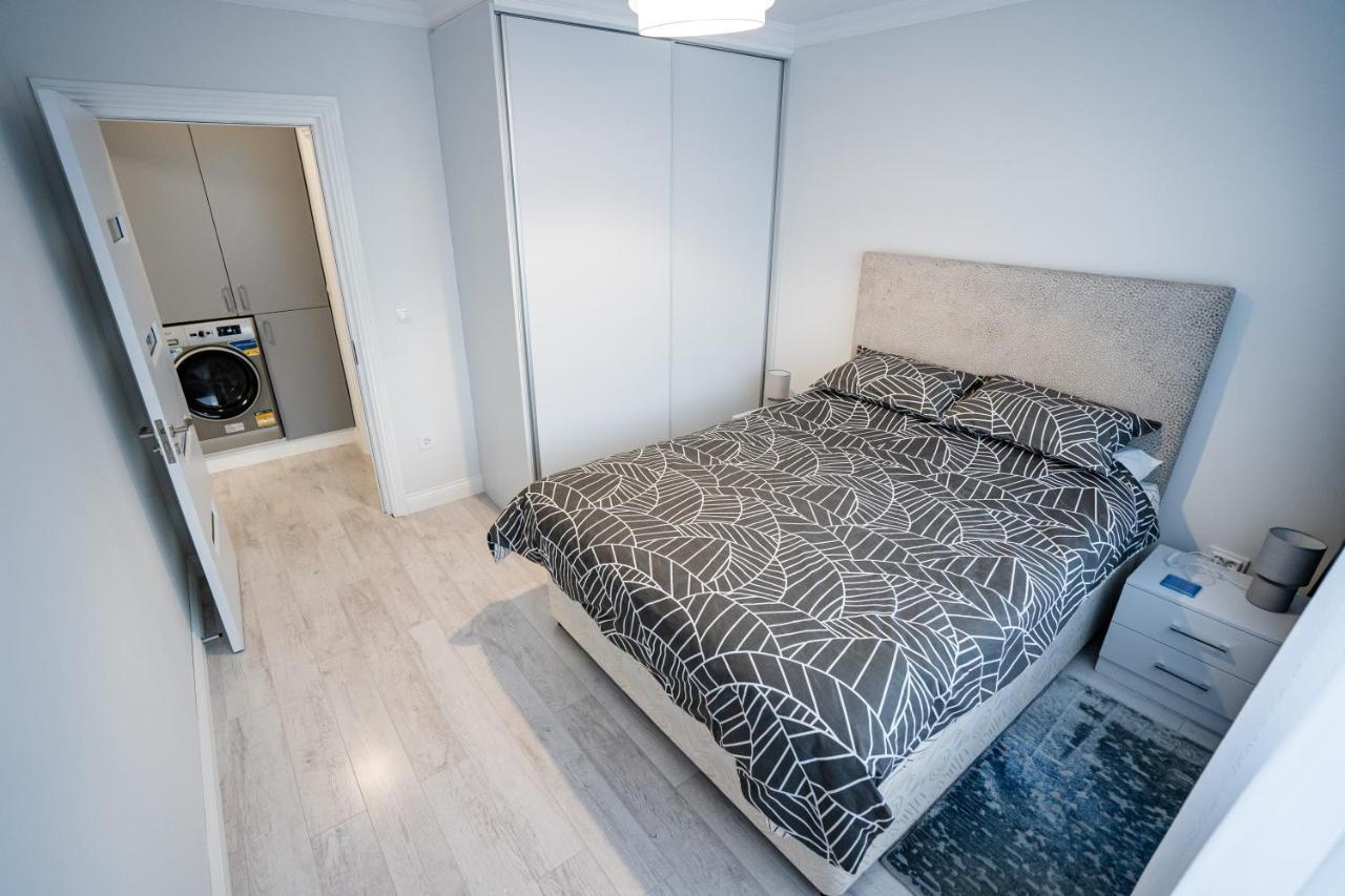 Gabi Apartament Suceava Exterior foto